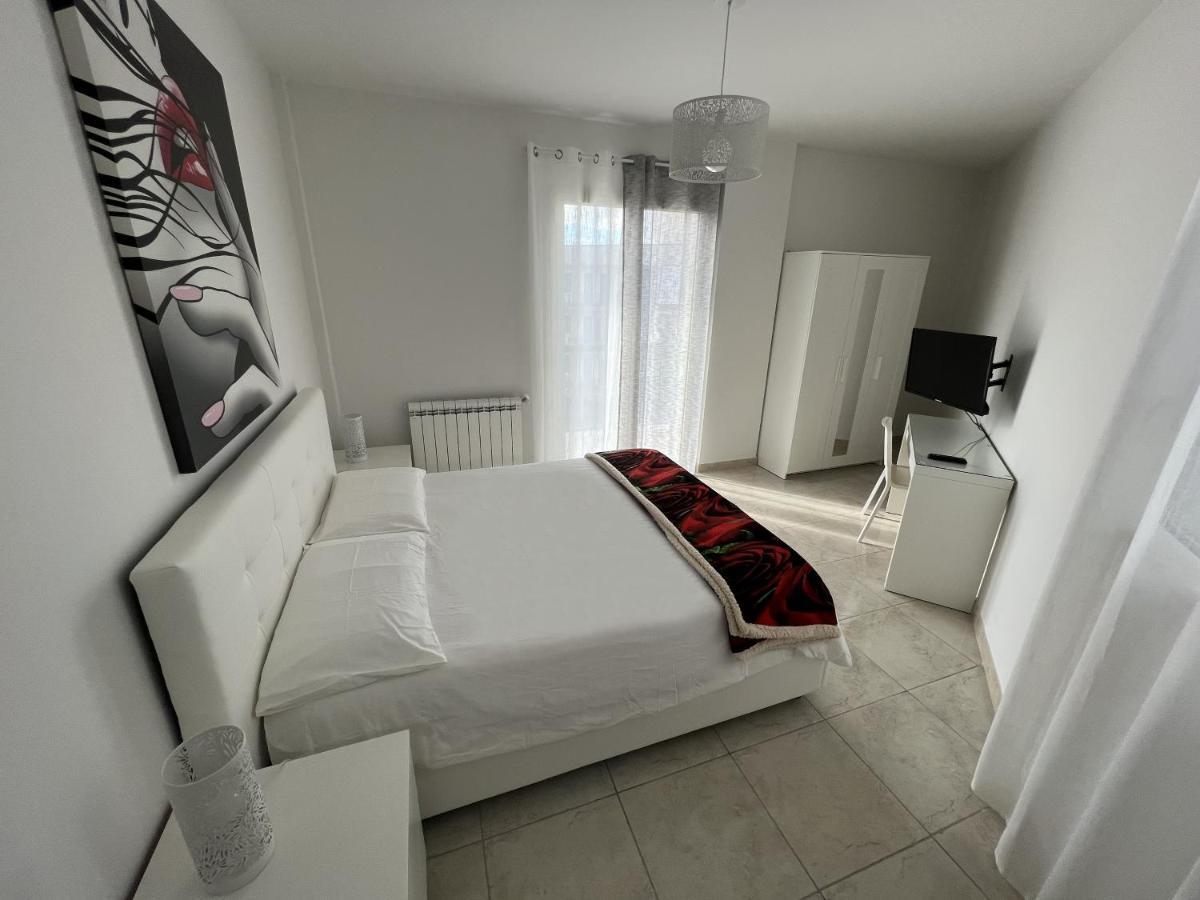 Casa Vacanze Le Tre Scimmiette Paterno  Buitenkant foto